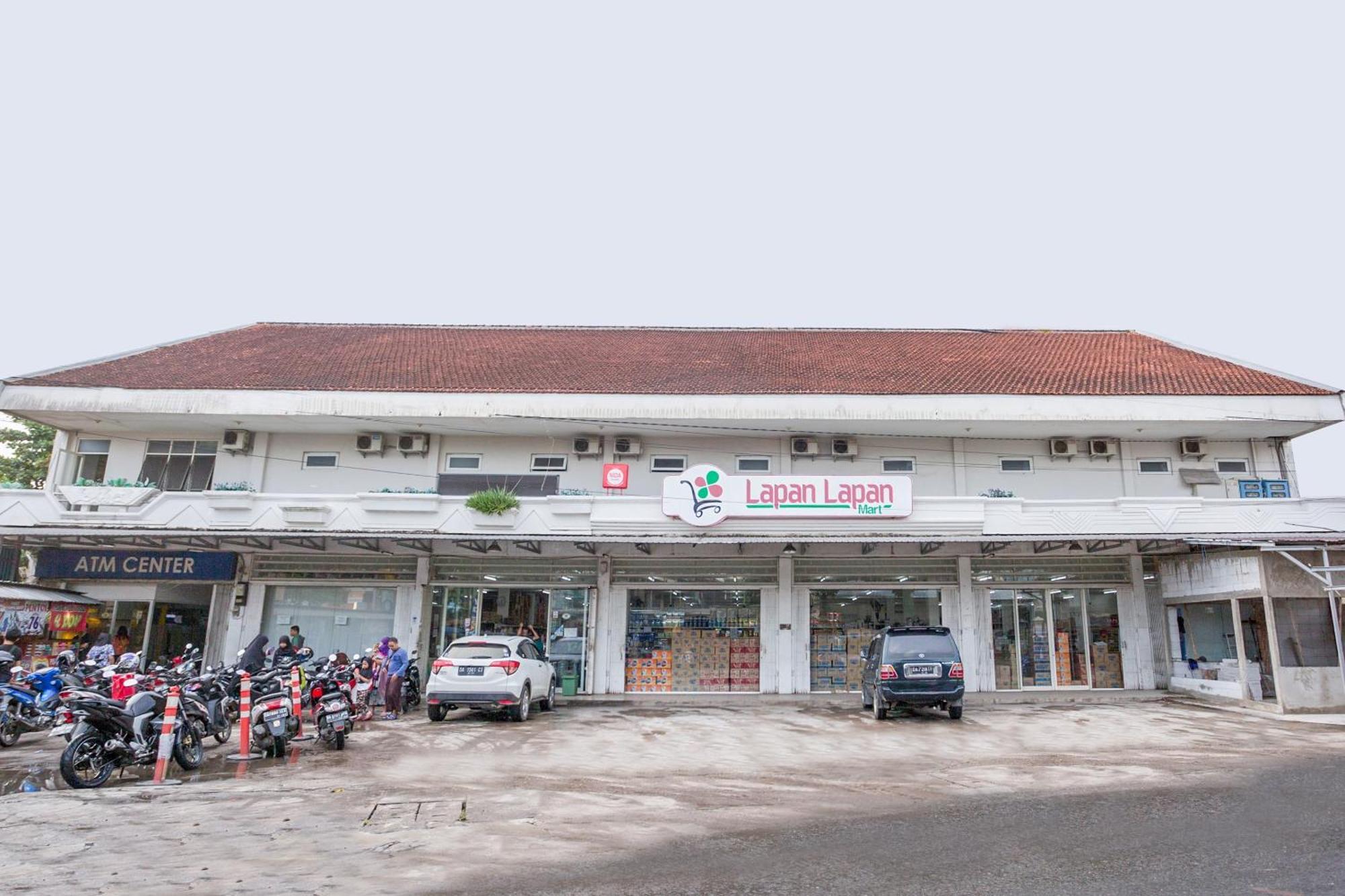 Oyo 850 Lapan Lapan Hotell Banjarmasin  Eksteriør bilde