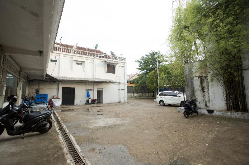 Oyo 850 Lapan Lapan Hotell Banjarmasin  Eksteriør bilde